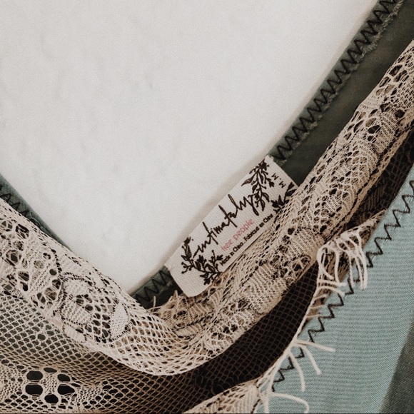 π MOVING SALE! π Green Free People blouse - Picture 2 of 3